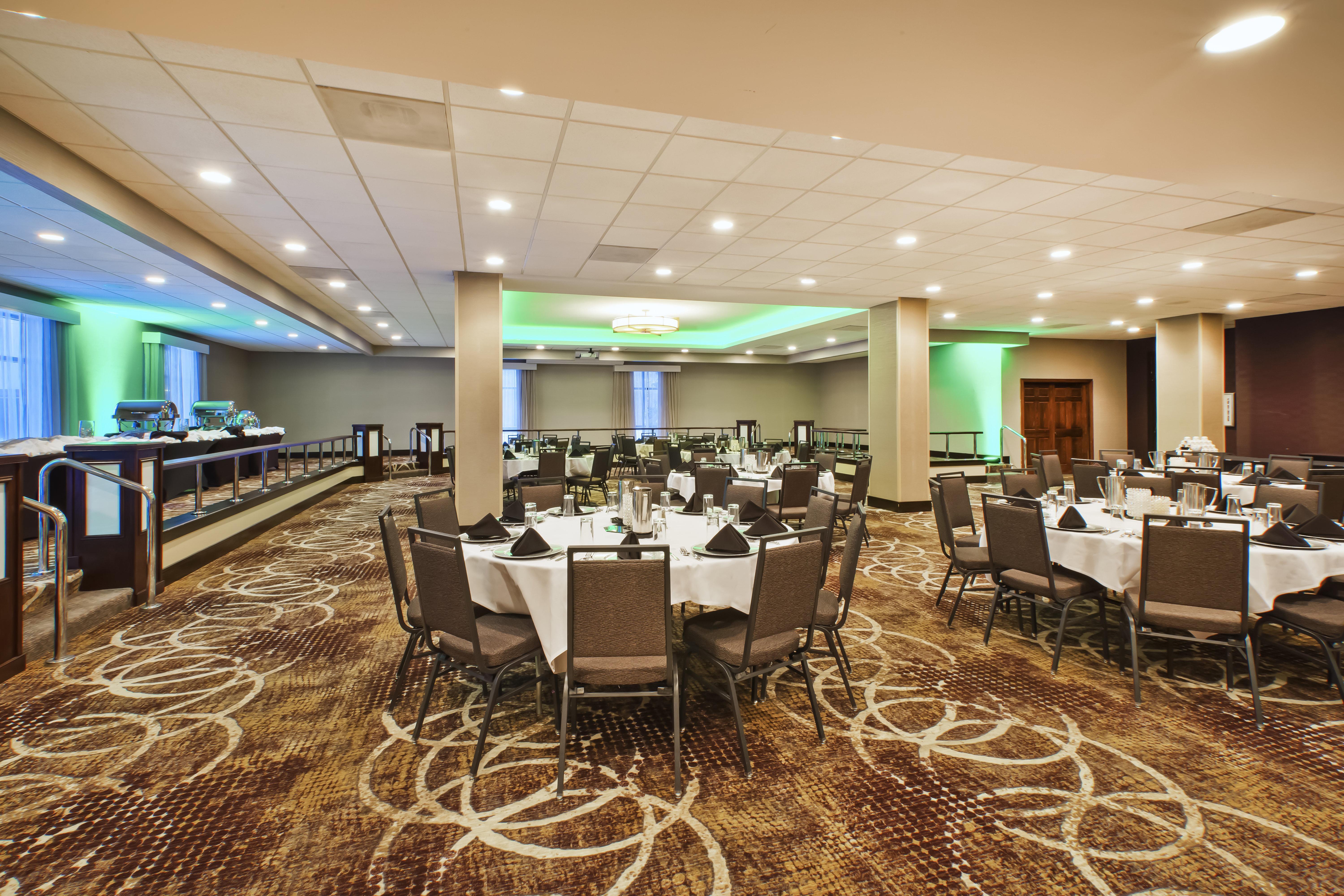Doubletree By Hilton Rapid City Downtown Convention Center Exterior photo