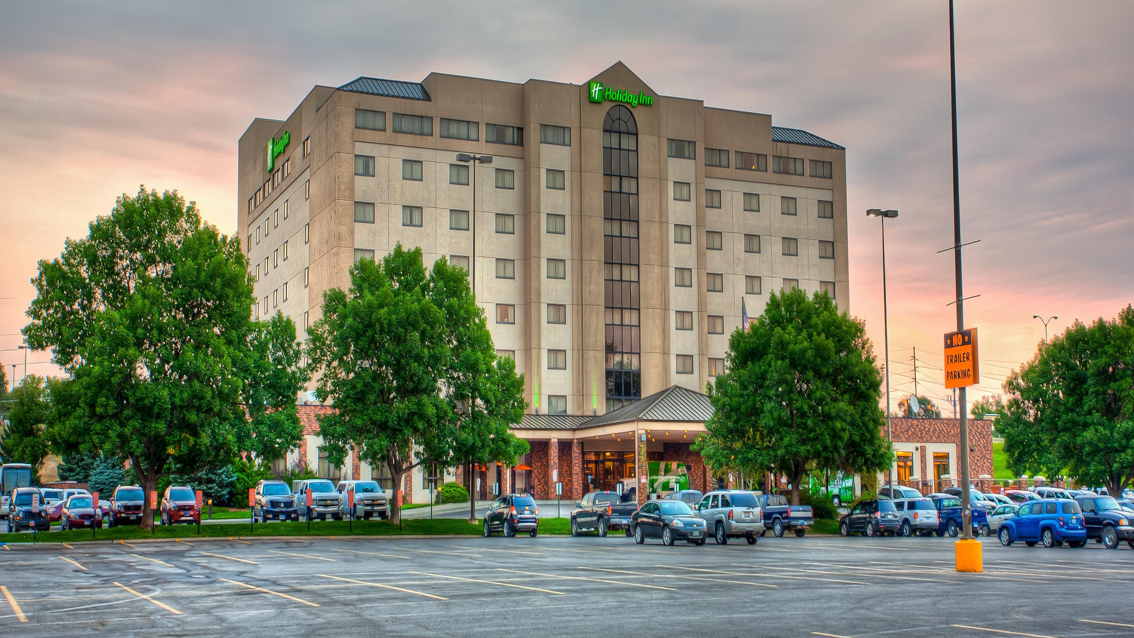 Doubletree By Hilton Rapid City Downtown Convention Center Exterior photo