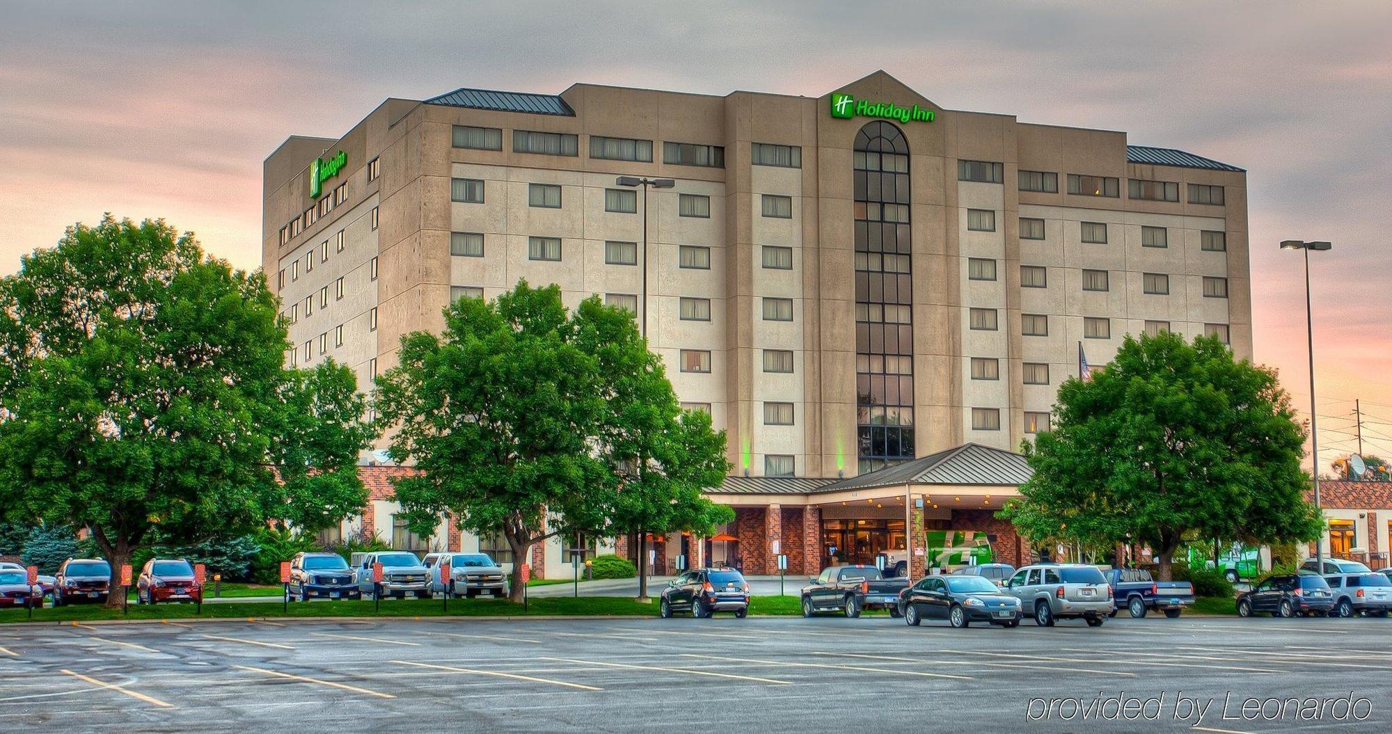 Doubletree By Hilton Rapid City Downtown Convention Center Exterior photo